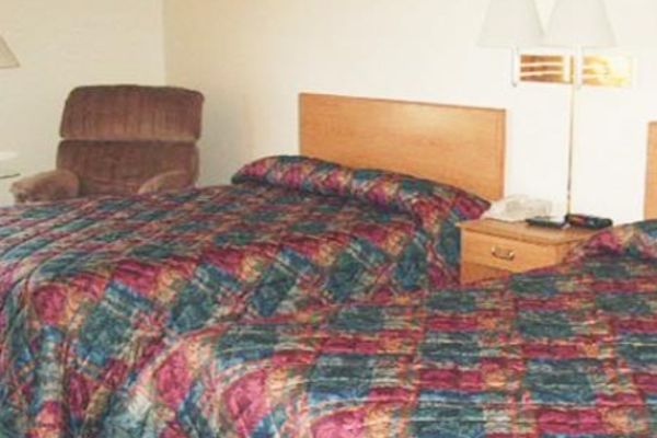 PULLR INN MOTEL KALONA (Kalona)